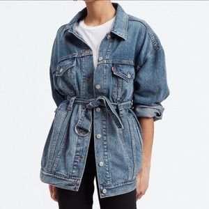 NWT Levi Belted Trucker Jacket